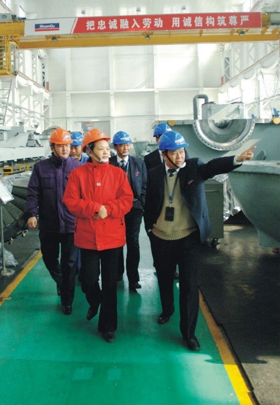 2007年国家发改委工业司副司长黄鹂来一定发视察