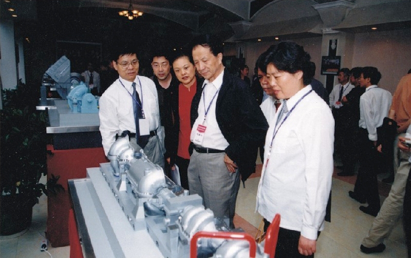 2003年中国机械工业联合会总工程师隋永滨来一定发考察