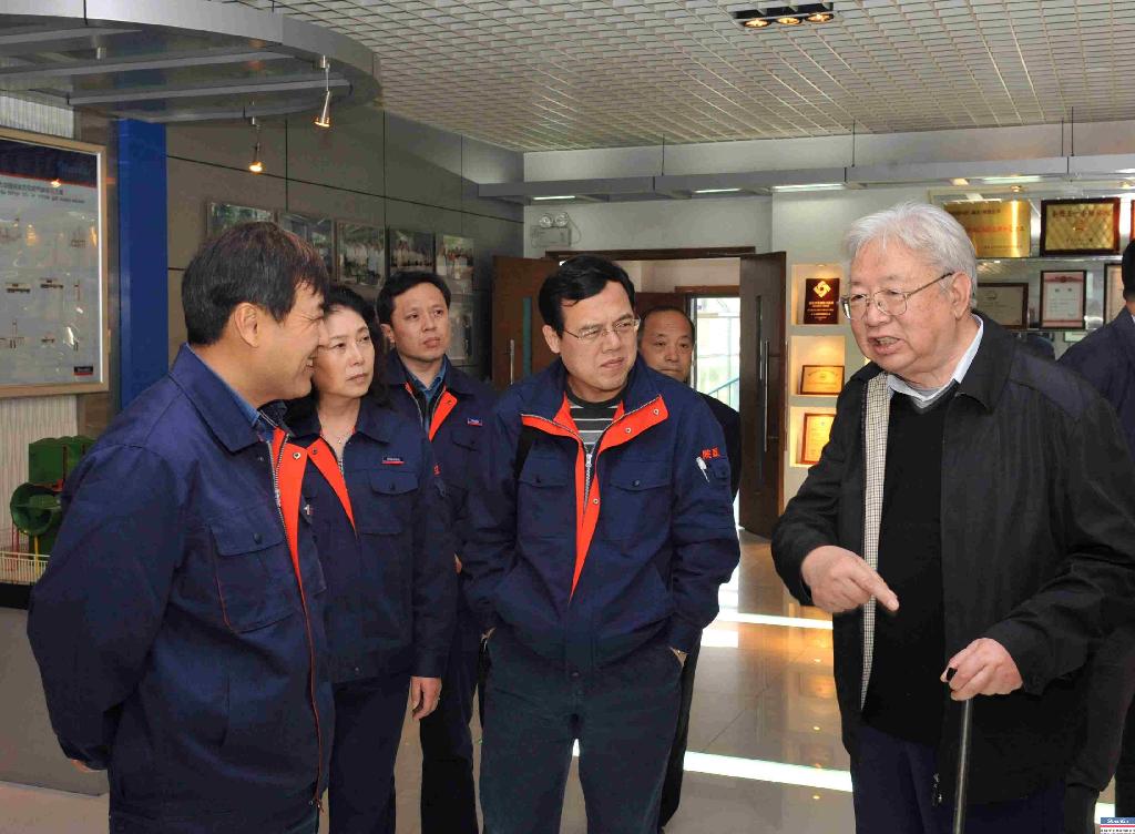 原机械工业部总工程师、副部长陆燕荪一行来访一定发集团